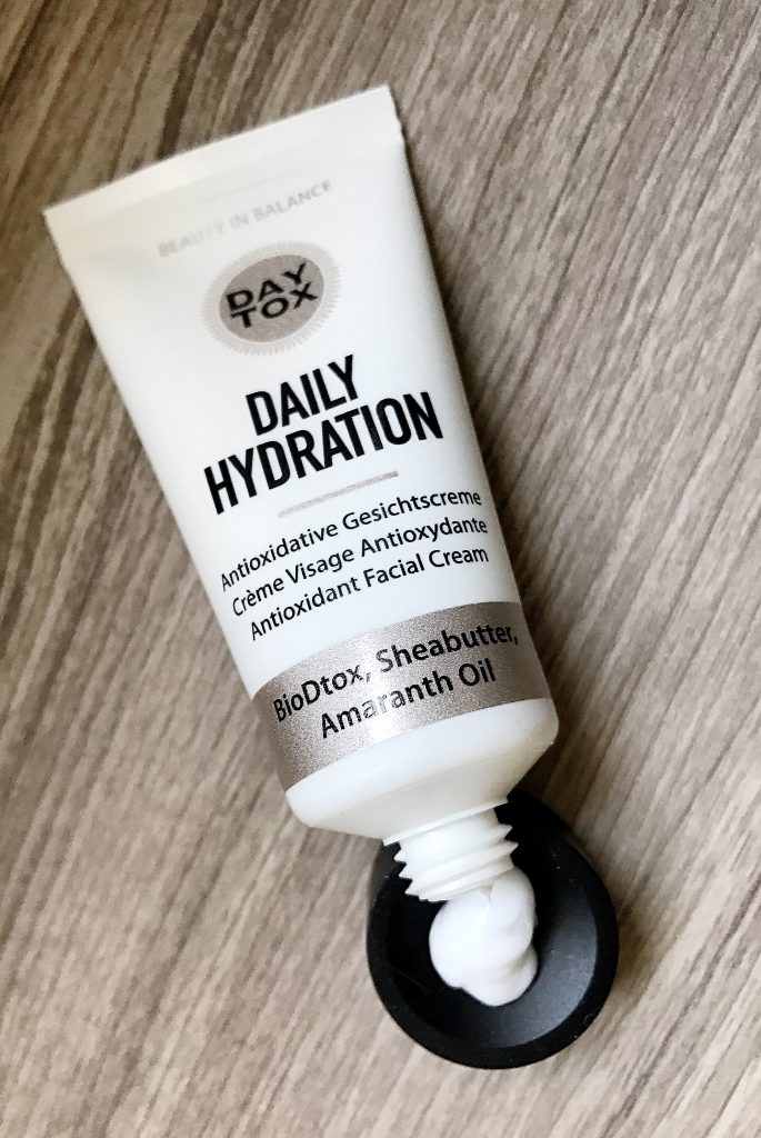 daytox kit per idratare la pelle del viso